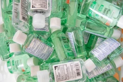 Những ngày qua, người dân Pháp đổ xô đi mua nước rửa tay. (Nguồn: Getty Images) 