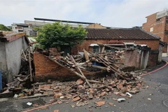 Một ngôi nhà bị hư hại sau động đất tại Đài Loan (Trung Quốc) ngày 3/4/2024. (Ảnh: THX/TTXVN)