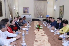 Chủ nhiệm Ủy ban Đối ngoại Vũ Hải Hà tiếp Hội Hữu nghị Cuba-Việt Nam và Viện Cuba hữu nghị với các dân tộc (ICAP) (Ảnh: Doãn Tấn/TTXVN)