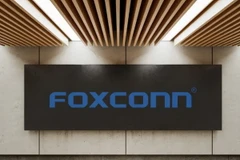 Foxconn, còn được gọi bằng tên chính thức là Hon Hai Precision Industry, là nhà sản xuất thiết bị điện tử theo hợp đồng lớn nhất thế giới và lắp ráp thiết bị cho các công ty công nghệ lớn, trong đó có Apple. (Nguồn: Techinasia)