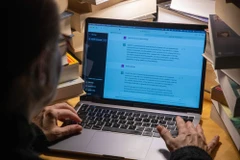 Một người sử dụng ChatGPT. (Nguồn: AFP/Getty Images)