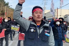 Các tài xế xe tải ở Hàn Quốc đình công. (Nguồn: Yahoo)