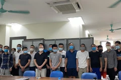 Các đối tượng trong đường dây cá độ bóng đá. (Nguồn: VTV) 