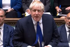 Thủ tướng Anh Boris Johnson phát biểu tại phiên điều trần trước Quốc hội ở London ngày 6/7/2022. (Ảnh: AFP/TTXVN) 