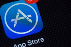 Apple và Google phải có phản hồi trước ngày 15/1/2024. (Nguồn: Getty Images)