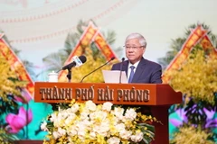 Ông Đỗ Văn Chiến, Ủy viên Bộ Chính trị, Bí thư Trung ương Đảng, Chủ tịch Ủy ban Trung ương Mặt trận Tổ quốc Việt Nam phát biểu chỉ đạo tại Đại hội. (Ảnh: Minh Thu/TTXVN)