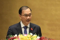Chủ nhiệm Ủy ban Kinh tế của Quốc hội Vũ Hồng Thanh trình bày Báo cáo thẩm tra kết quả thực hiện kế hoạch phát triển kinh tế - xã hội năm 2020 và 5 năm 2016-2020, dự kiến kế hoạch phát triển kinh tế - xã hội năm 2021, mục tiêu chủ yếu và một số nhiệm vụ, 