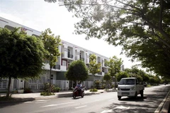 Không gian đô thị hiện đại trong khu lấn biển thành phố Rạch Giá. (Ảnh: Hồng Đạt/TTXVN) 