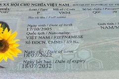 ĐSQ cấp giấy chứng nhận bổ sung cho người có hộ chiếu mẫu mới tại Đức