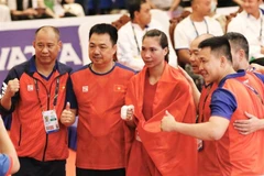 Vận động viên Hà Thị Linh giành huy chương Vàng môn Boxing ở hạng cân 60-63kg. (Ảnh: TTXVN)