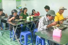 Quán cơm 2.000 đồng ở Cần Thơ. (Nguồn: Báo Cần Thơ) 