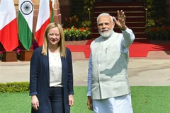Thủ tướng Ấn Độ Narendra Modi (phải) trong cuộc gặp Thủ tướng Italy Giorgia Meloni tại New Delhi ngày 2/3/2023. (Ảnh: AFP/TTXVN)