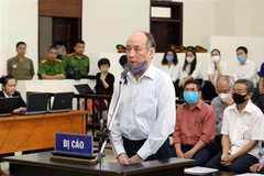 Bị cáo Trần Trọng Mừng (cựu Tổng giám đốc Công ty cổ phần Gang thép Thái Nguyên) khai báo trước tòa. (Ảnh: Phạm Kiên/TTXVN)