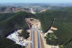 Dự án Cao tốc Bắc-Nam phía Đông, đoạn Nghi Sơn-Diễn Châu. (Ảnh: Huy Hùng/TTXVN)