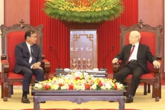 Tổng Bí thư Nguyễn Phú Trọng tiếp Trưởng Ban Đối ngoại Trung ương Đảng Nhân dân Campuchia Prak Sokhonn. (Ảnh: Trí Dũng/TTXVN)