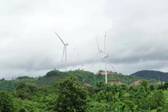 Dự án điện gió đi vào vận hành tại huyện miền núi Hướng Hóa, tỉnh Quảng Trị. (Ảnh: Nguyên Lý/TTXVN)
