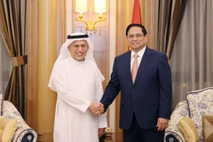 Thủ tướng Phạm Minh Chính tiếp ông Abdulrahman Al Zamil, Chủ tịch Tập đoàn Zamil và các lãnh đạo Công ty Đầu tư Công nghiệp Zamil. (Ảnh: Dương Giang/TTXVN)