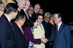 Chủ tịch nước Võ Văn Thưởng và các đại biểu tham dự Hội nghị Chữ thập Đỏ và Trăng Lưỡi liềm Đỏ khu vực châu Á Thái Bình Dương lần thứ 11. (Ảnh: Thống Nhất/TTXVN)