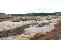 Hiện trường vụ vỡ đập Thủy điện Ia Glae 2 ở huyện Chư Prông, tỉnh Gia Lai. (Ảnh: Hoài Nam/TTXVN)