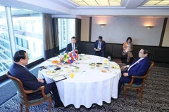 Thủ tướng Chính phủ Phạm Minh Chính ăn sáng, làm việc với Thủ tướng Cộng hòa Dân chủ Nhân dân Lào Sonexay Siphandone và Thủ tướng Vương quốc Campuchia Samdech Thipadei Hun Manet. (Ảnh: Dương Giang/TTXVN)