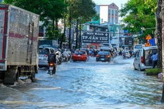 Triều cường gây ngập nặng tại Cần Thơ. (Nguồn: TTXVN)