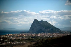 Núi Gibraltar ở vùng lãnh thổ Gibraltar. (Nguồn: AFP/TTXVN)
