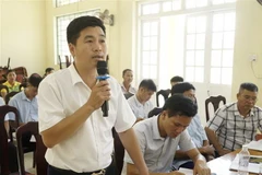 Cử tri xã Thái Sơn, huyện Bảo Lâm, tỉnh Cao Bằng phát biểu kiến nghị. (Ảnh: TTXVN phát)