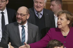Lãnh đạo Liên minh Dân chủ/ Xã hội Cơ đốc giáo (CDU/CSU) Angela Merkel và đảng Dân chủ Xã hội (SPD) Martin Schulz. (Nguồn: AP)