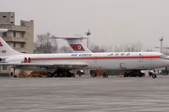 Máy bay của Hãng hàng không Air Koryo tại sân bay ở Bình Nhưỡng. (Nguồn: AFP/TTXVN)