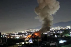 Khói bốc lên từ hiện trường vụ nổ. (Nguồn: mundohispanico.com)