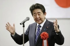 Thủ tướng Shinzo Abe phát biểu tại cuộc họp của LDP ở Yamaguchi. (Nguồn: Kyodo/TTXVN)
