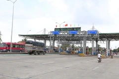 Trạm BOT Cai Lậy. (Ảnh: Nam Thái/TTXVN)