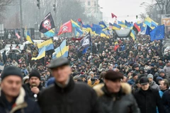 Hàng nghìn người ủng hộ cựu Tổng thống Gruzia Mikhail Saakashvili đã xuống đường biểu tình trên nhiều con phố ở thủ đô Kiev của Ukraine. (Nguồn: AFP)