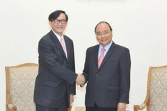Thủ tướng Nguyễn Xuân Phúc tiếp ông Manopchai Vongphakdi, Đại sứ Thái Lan tại Việt Nam. (Ảnh: Thống Nhất/TTXVN)
