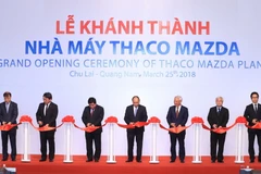 Dây chuyền lắp ráp xe ôtô Nhà máy Thaco Mazda của Công ty Cổ phần ôtô Trường Hải. (Ảnh: Thống Nhất/TTXVN)