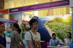 Tại Hội chợ, các doanh nghiệp du lịch và các hãng hàng không sẽ triển khai chương trình kích cầu du lịch rộng lớn với gần 20.000 tour du lịch khuyến mại. (Ảnh: PV/Vietnam+)