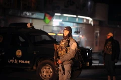 Cảnh sát Afghanistan gác tại hiện trường một vụ nổ tại Kandahar. (Nguồn: AFP/TTXVN)
