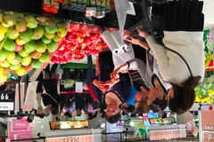 Nhiều tập đoàn nước ngoài đã đầu tư mạng lưới bán lẻ tại thị trường Việt Nam. (Ảnh: Đức Duy/Vietnam+)