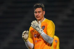 Đặng Văn Lâm liên tục bỏ tập gần đây ở đội bóng chủ quản. (Ảnh: Muangthong United) 