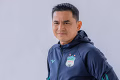 Huấn luyện viên Kiatisak hài lòng về chiến thắng của Hoàng Anh Gia Lai trước Bình Định. (Ảnh: FB CLB) 