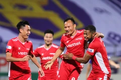 Trọng Hoàng lập siêu phẩm, Viettel hạ gục Hà Nội FC ở ‘derby Thủ đô’ 