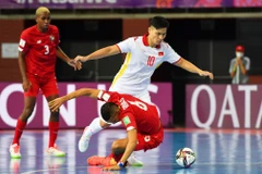 Ngay cả khi chỉ thua Cộng hòa Séc với tỷ số tối thiểu 0-1 ở lượt cuối, tuyển futsal Việt Nam có hiệu số -8, rất cao so với đối thủ khác và sẽ bị loại. (Ảnh: Getty Images) 