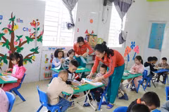 Giờ học tại cơ sở Mầm non Búp Sen xanh, thành phố Vinh. (Ảnh: Bích Huệ/TTXVN)