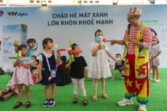 Trong hai ngày cuối tuần 23-24/5 trên phố đi bộ hồ Hoàn Kiếm (Hà Nội) sẽ diễn ra sự kiện 'Chào hè xanh mát, lớn khôn khỏe mạnh' dành cho các em nhỏ. (Ảnh: PV/Vietnam+) 