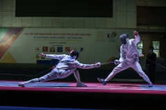 Chiều 14/5 tại Cung thi đấu điền kinh trong nhà Mỹ Đình (Hà Nội) đã diễn ra trận chung kết nội dung kiếm ba cạnh cá nhân nam. (Ảnh: Minh Sơn/Vietnam+)