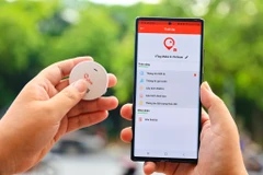 vTag là một trong những thiết bị định vị mới nhất được phát triển và sản xuất bởi Viettel. Thiết bị định vị cá nhân này cho phép người dùng sử dụng để theo dõi cũng như xác định vị trí của người thân, thú nuôi hay bất kỳ vật dụng cá nhân nào. (Ảnh: Minh S