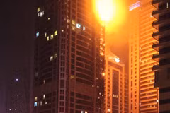 Cháy lớn tại tầng thứ 50 tòa nhà chọc trời Torch ở Dubai