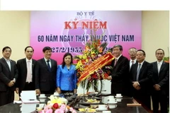 "Thầy thuốc cần làm tốt nhiệm vụ bảo vệ, nâng cao sức khỏe nhân dân"