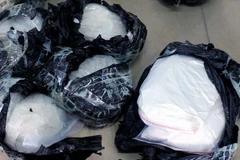 Bắt đối tượng vận chuyển 2 bánh heroin từ Hà Nội vào Cần Thơ