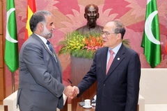 Chủ tịch Quốc hội Nguyễn Sinh Hùng tiếp Chủ tịch Hạ viện Pakistan